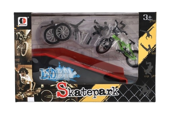 Skatepark cu rampă pentru biciclete deget din plastic