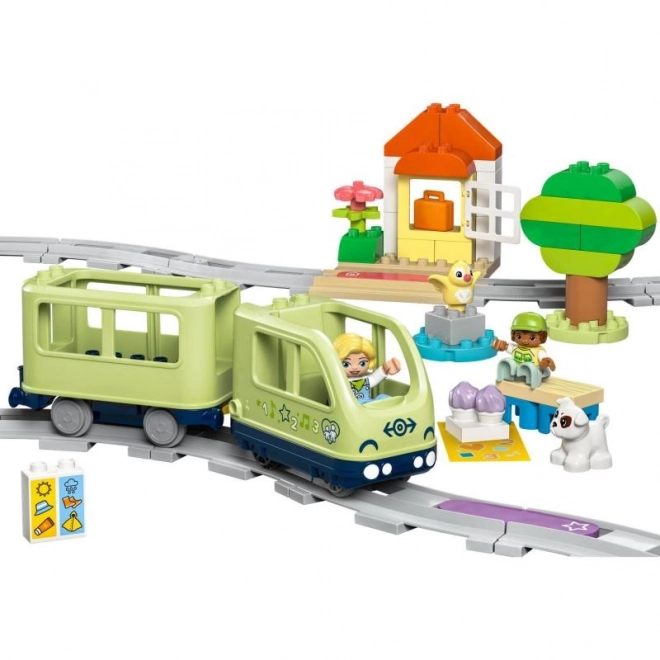 Aventura cu trenul interactiv DUPLO