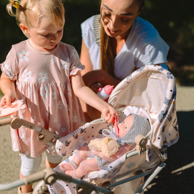 Bebe cu accesorii de hrănire de la Woopie Royal