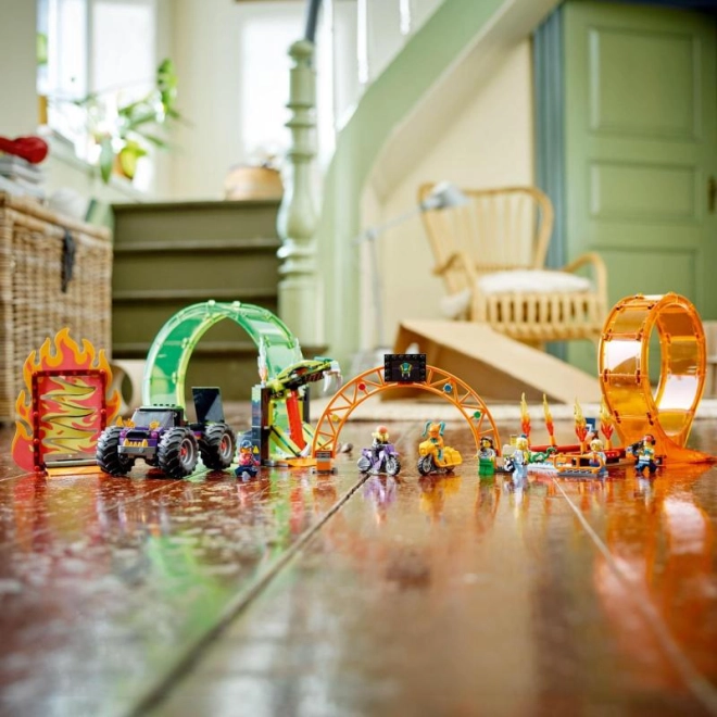 Monster truck și 7 minifigurine pentru un show grandios