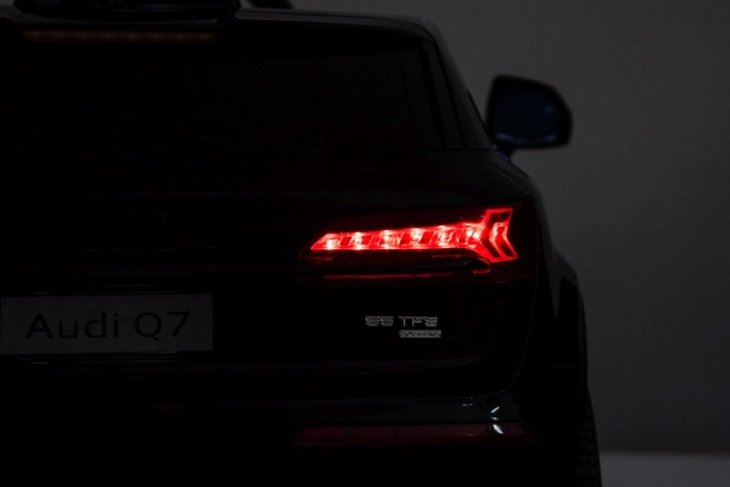 Audi Q7 NOU LIFT Albastru