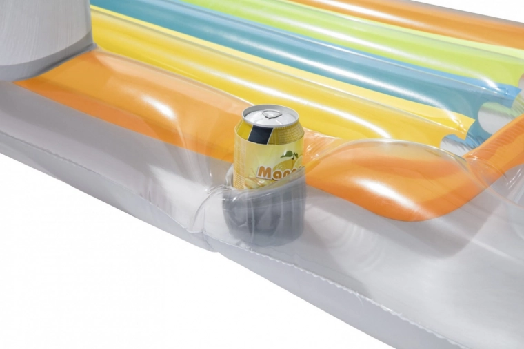 Cameră practică pentru băuturi