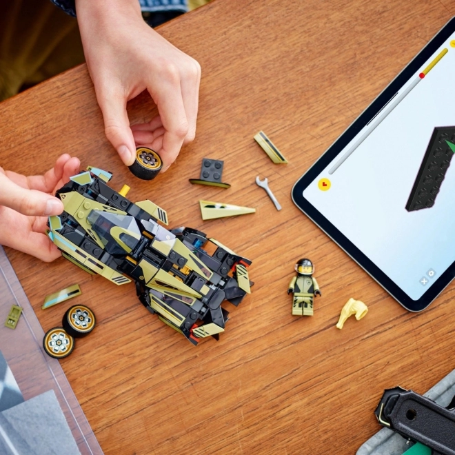 Cockpit rabatabil și minifigurină de șofer