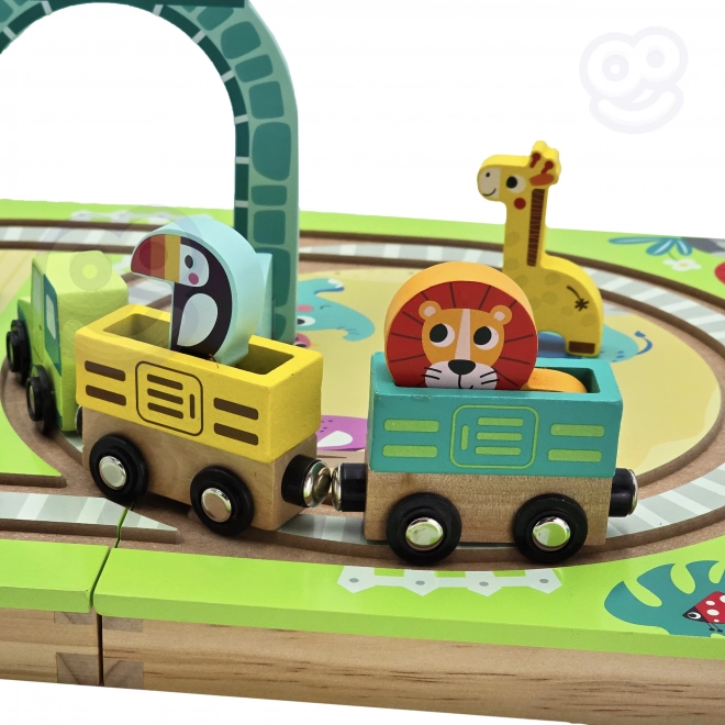 Tren de lemn cu tematică zoo de la Tooky Toy