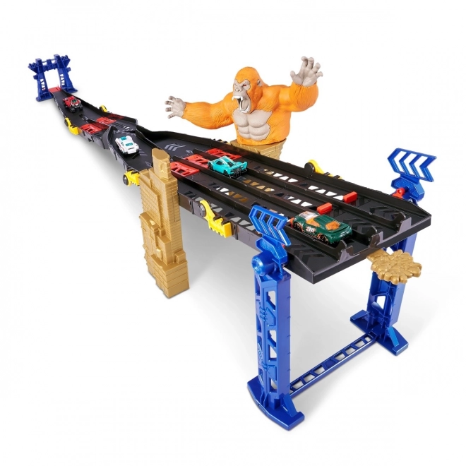 Pistă distractivă Metal Machines 4 piste atacul Gorilei