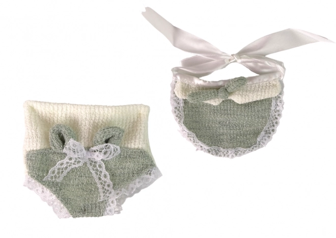 Lăbușa dulce cu pulover și căciuliță verde 30 cm