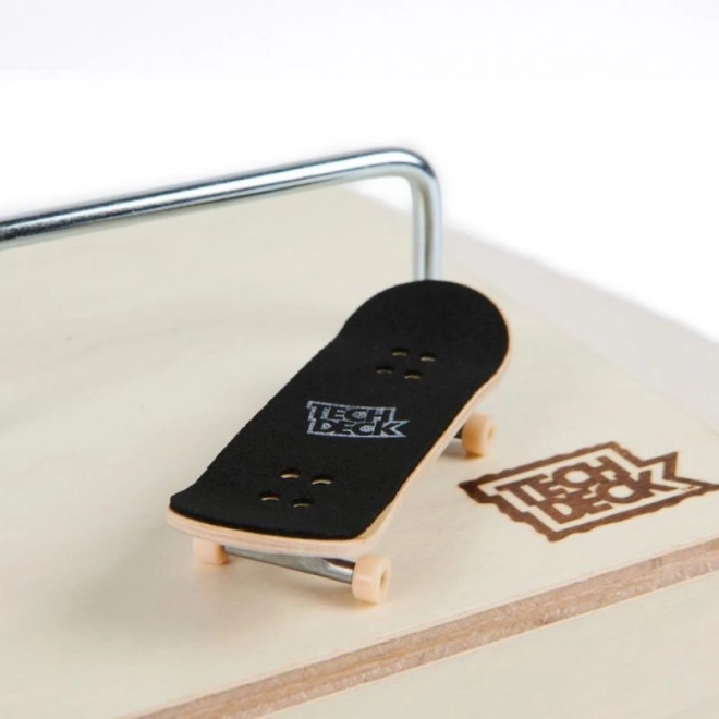 rampă din lemn cu fingerboard Tech Deck