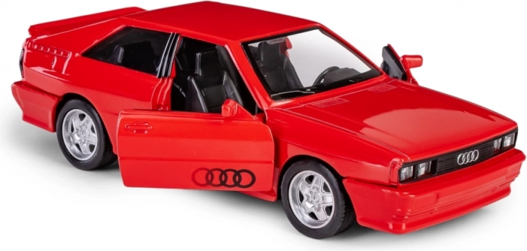 Uși care se deschid și interior realist