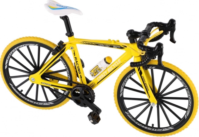 Bicicletă miniatură din metal/plastic 19 cm în culori diferite