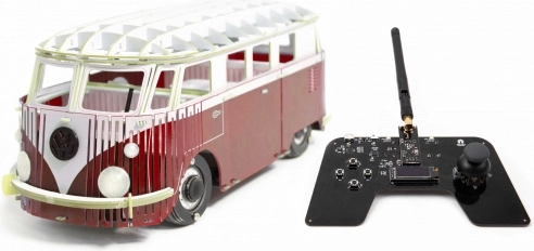 RC minivan roșu – kit model Volkswagen Transporter T1 fără lipire