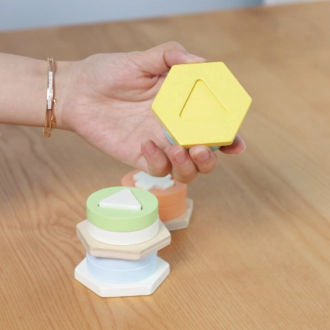 Turn Montessori pentru sortarea formelor și culorilor CLASSIC WORLD