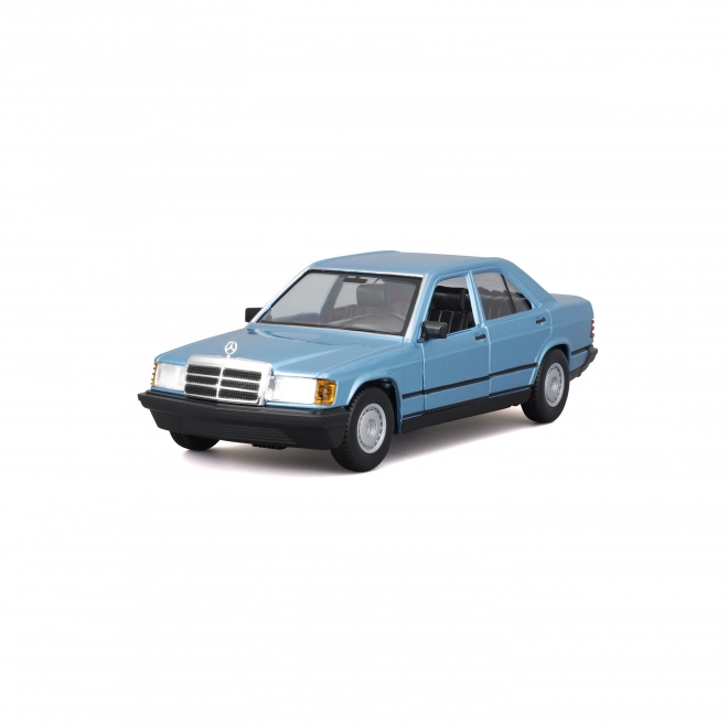 Model metalic Mercedes-Benz 190E Plus din 1987 Diamond Blue de la Bburago