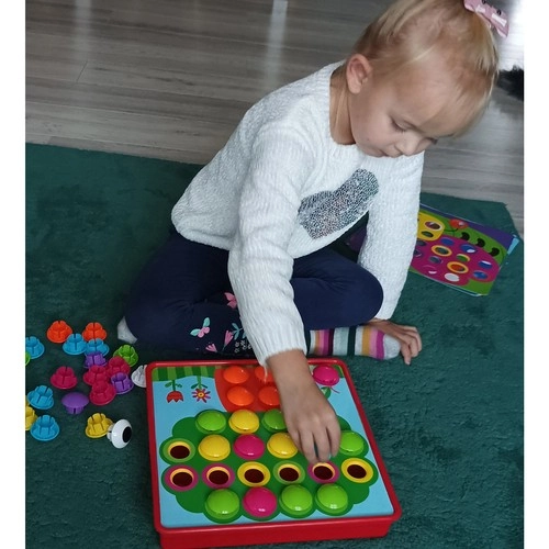 Dezvoltă motricitatea fină și coordonarea