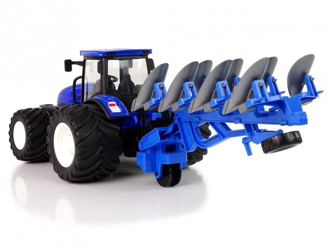 Tractor cu telecomandă 1:24 albastru cu plug de metal