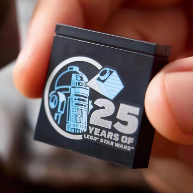 Model colectibil LEGO Star Wars Sokół Millennium