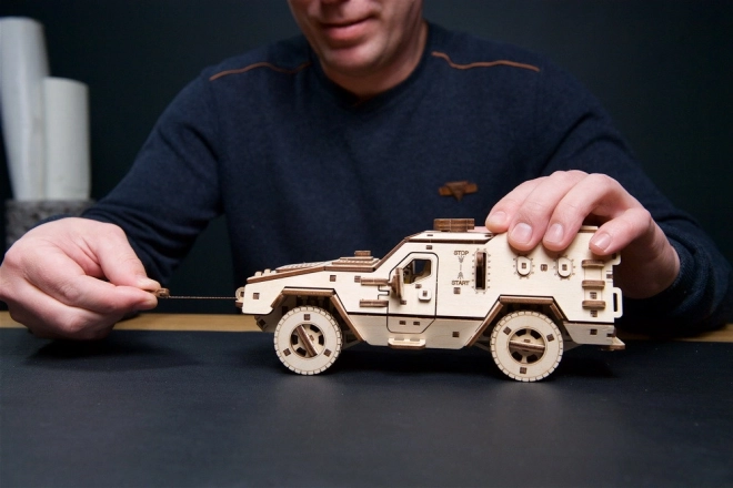 Vehicul de luptă Dozor-B Ugears