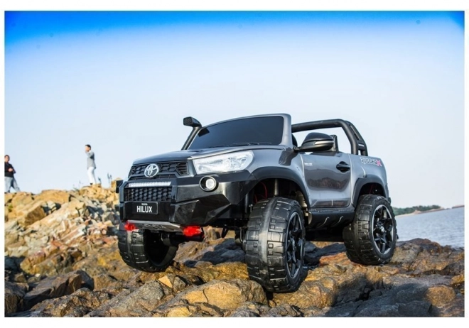 Mașină electrică Toyota Hilux Albă – Albă