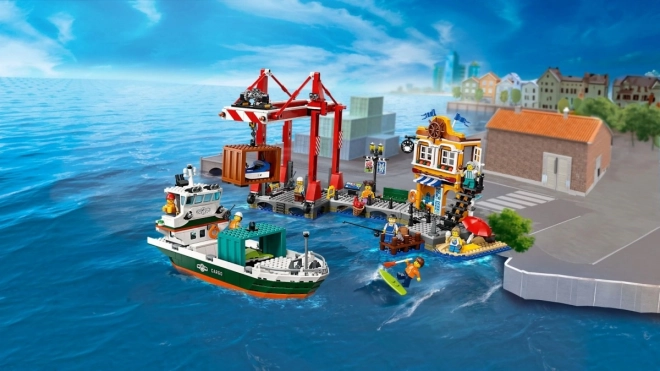 Port maritim LEGO City cu navă de marfă