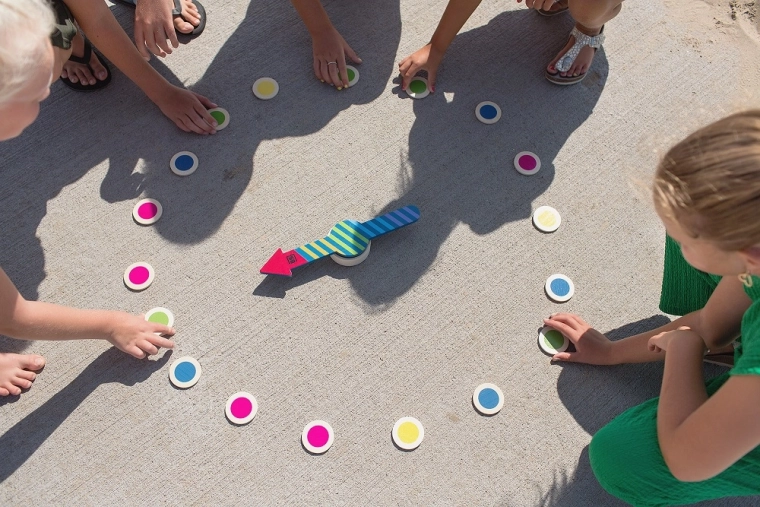 Potrivit și pentru exterior: rezistent și colorat