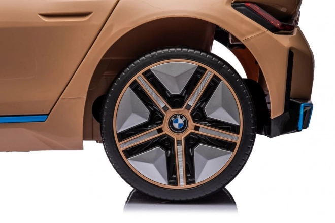 Mașină cu acumulator BMW I4 auriu 4x4