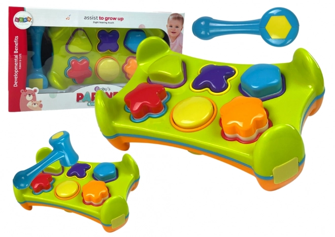 Sorter educațional cu ciocan și forme geometrice
