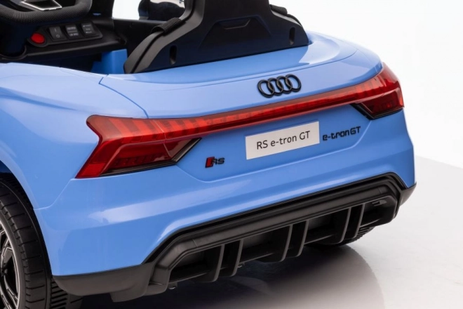 Mașină electrică Audi E-Tron GT albastră