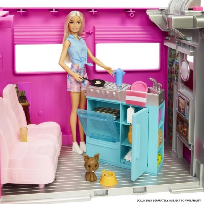 Camperul visurilor Barbie