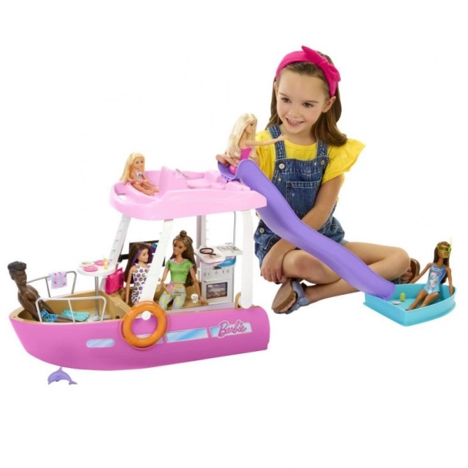Barbie iaht de vis cu motor, cu transformare a interiorului și accesorii