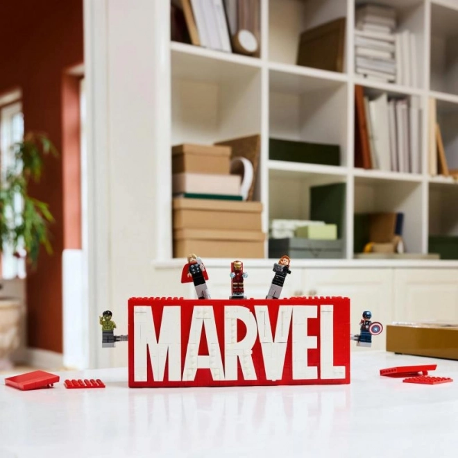 Set de construcție super-eroi MARVEL cu minifigurine
