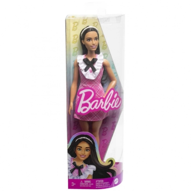 Barbie Fashionistas păpușa în rochie roz cu carouri