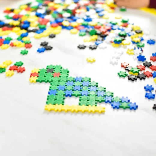 Mii de posibilități datorită celor 2500 de piese