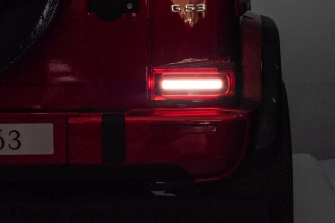 Mașină pe acumulator Mercedes G63 XXL Roșu 24V