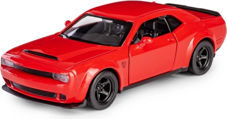 Caroserie metalică și anvelope din cauciuc