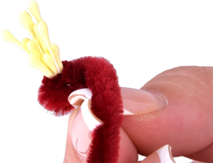 Îmbinare solidă și detalii realiste