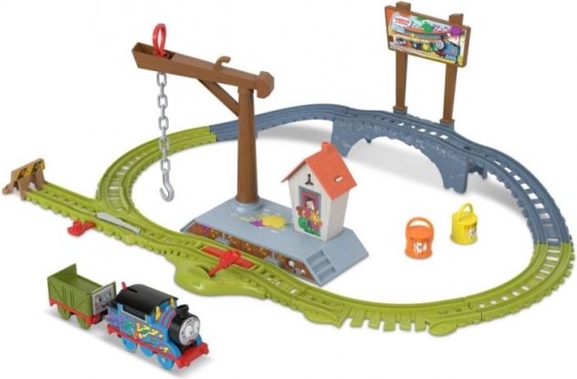 thomas & friends setul livrarea vopselei – pistă de tren motorizată cu macara