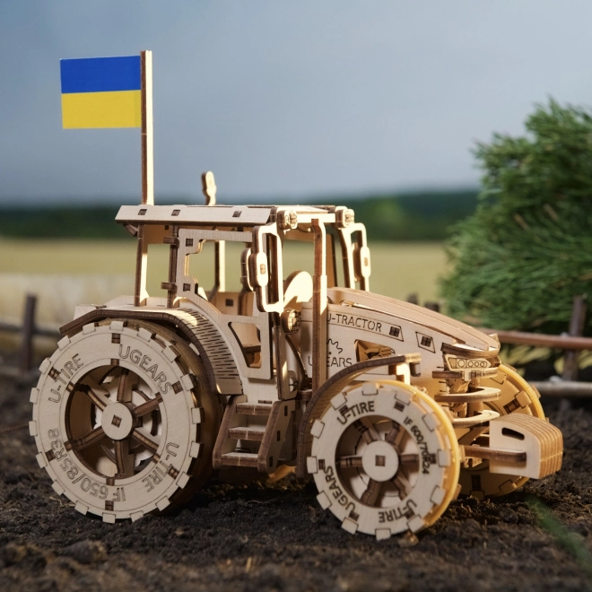 Puzzle mecanic 3D din lemn Tractor Ugears