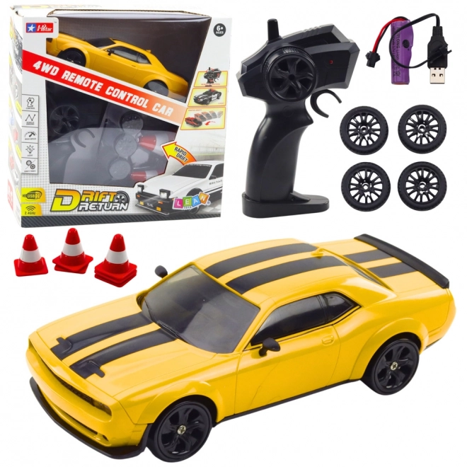 Mașină sport pentru drift cu telecomandă 4WD galbenă