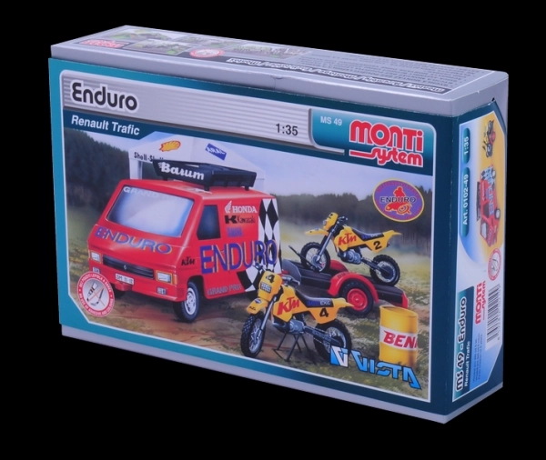 Model Renault Trafic pentru competiții Enduro