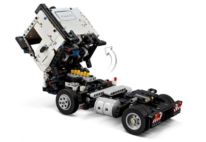 Camion Volvo cu excavator electric EC230 LEGO Technic