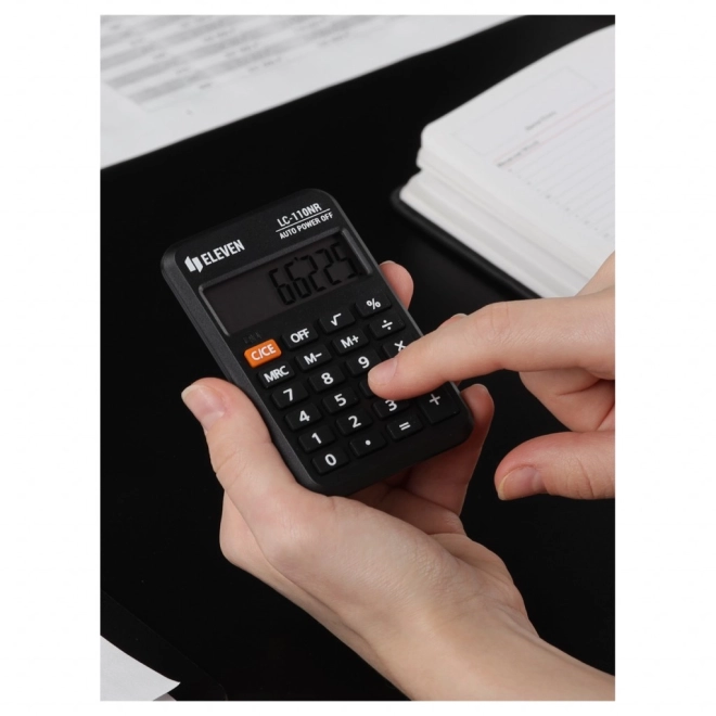 Calculator de buzunar negru