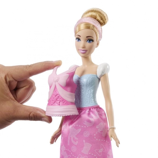 Păpușă și costumație de poveste Disney Prințese - Cenușăreasa