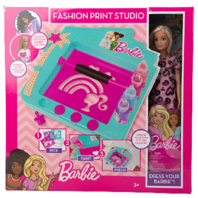 Studioul de modă Barbie cu păpușă