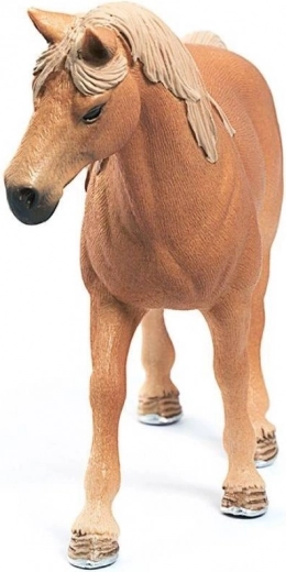 Detalii realiste pictate manual