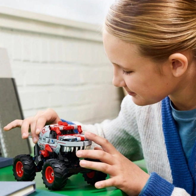 Lego Technic Monster Jam Thunderroarus cu mecanism pull-back