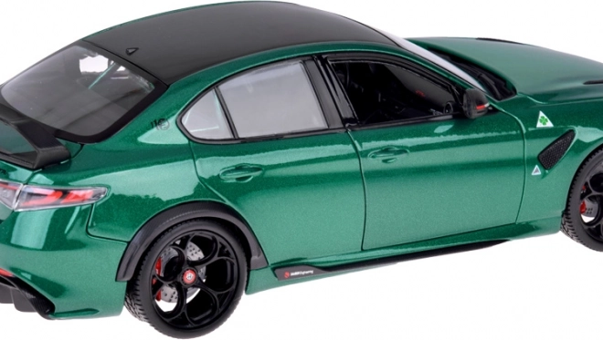 Alfa Romeo Giulia GTAm Quadrifoglio model auto 1:18