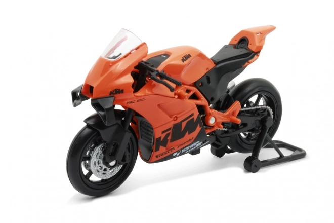 Motocicletă KTM RC 8C la scara 1:18 de culoare portocalie