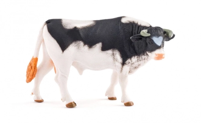 Tractor cu remorcă și taur