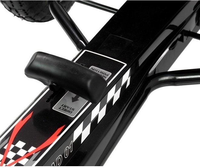 Kart cu pedale + Anvelope gonflabile + Scaun reglabil – negru
