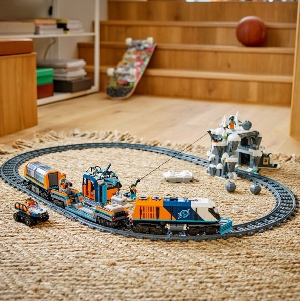 LEGO City Expresul polar al exploratorilor arctici