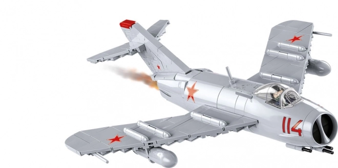 cobi avion MIG-17 de pe vremea Războiului Rece